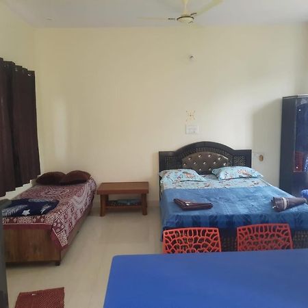 Nandi Skandagiri Guest House Luaran gambar