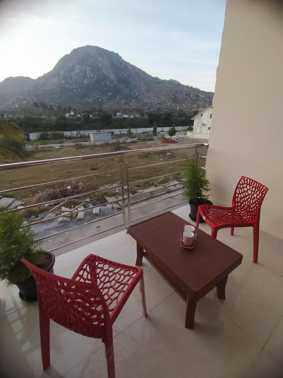 Nandi Skandagiri Guest House Luaran gambar